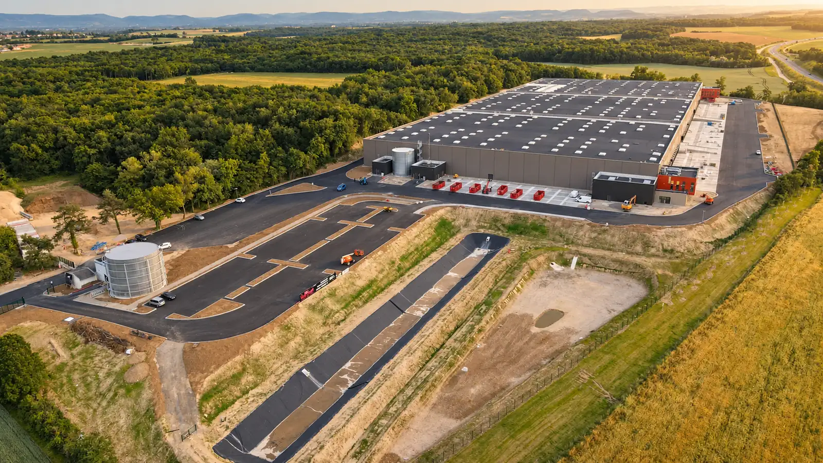 La plateforme logistique accompagnée pour ID Logistics à Villette-d’Anthon